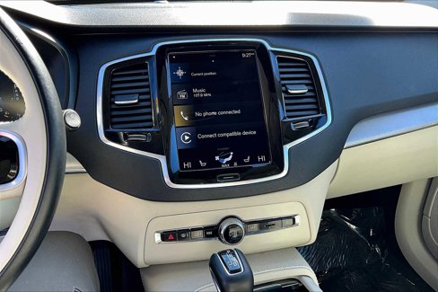 Used 2021 Volvo XC90 T5 Momentum w/ Advanced Package image 6