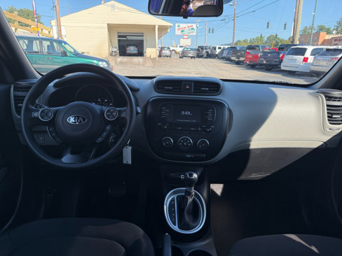 Used 2019 Kia Soul image 14