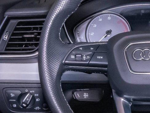 Used 2021 Audi SQ5 Premium w/ Convenience Package image 16