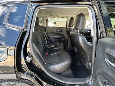 Used 2021 Jeep Compass Latitude image 22