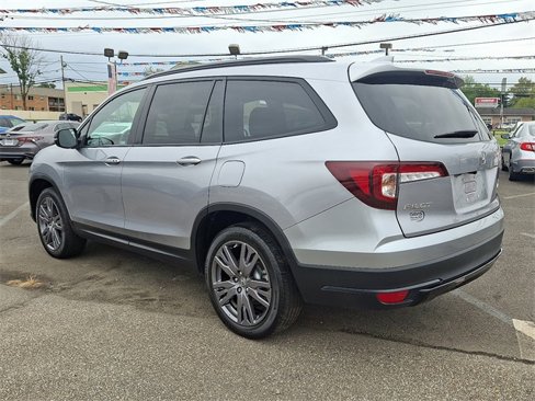 Certified 2022 Honda Pilot Sport image 4