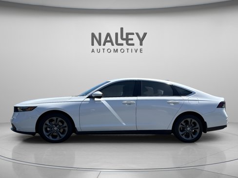 Used 2023 Honda Accord EX image 2