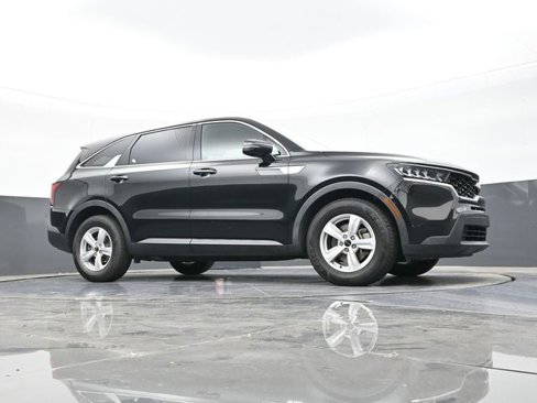 Used 2021 Kia Sorento LX image 49