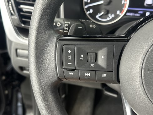 Used 2021 Nissan Rogue SV image 27