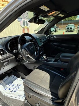 Used 2021 Jeep Grand Cherokee Laredo X image 6