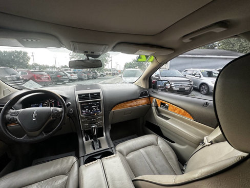 Used 2012 Lincoln MKX AWD image 22