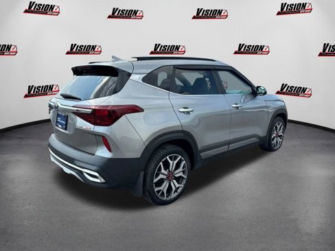 Used 2021 Kia Seltos SX w/ SX Sunroof Package image 5
