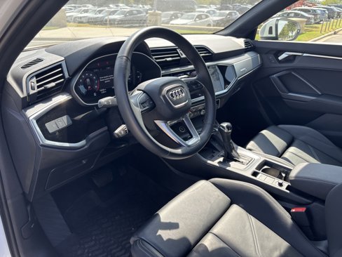 Used 2024 Audi Q3 2.0T Premium image 15