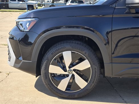 New 2025 Volkswagen Taos S image 5