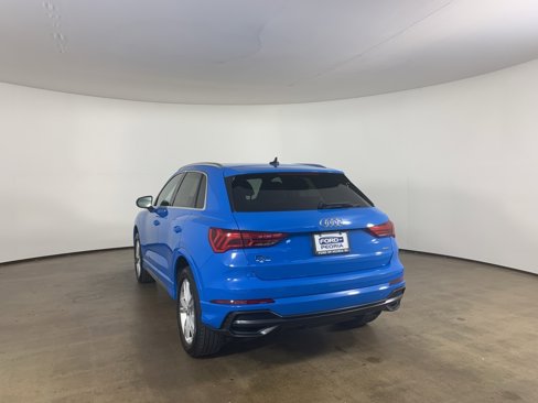Used 2020 Audi Q3 2.0T Prestige w/ Prestige Package image 25