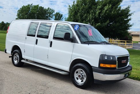 Used 2023 GMC Savana 2500 w/ Driver Convenience Package image 2