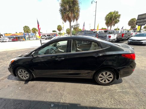 Used 2015 Hyundai Accent GLS image 6