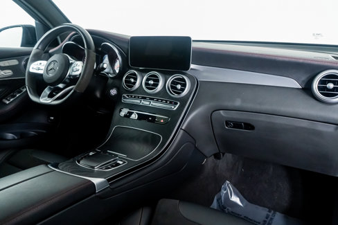 Used 2023 Mercedes-Benz GLC 300 4MATIC Coupe image 33