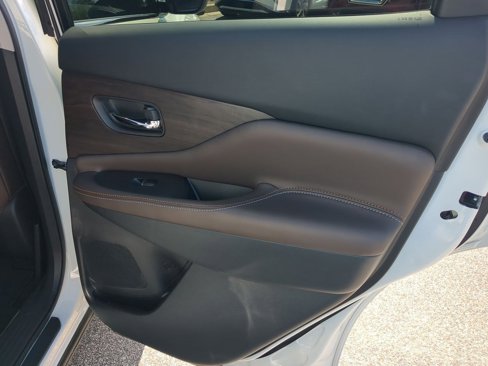 Used 2021 Nissan Murano Platinum image 36