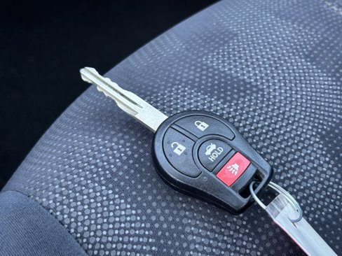 Used 2013 Nissan Sentra SV image 26
