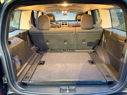 Used 2011 Dodge Nitro SE image 19