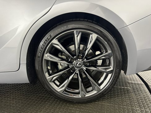 Used 2022 Lexus IS 350 F Sport image 8