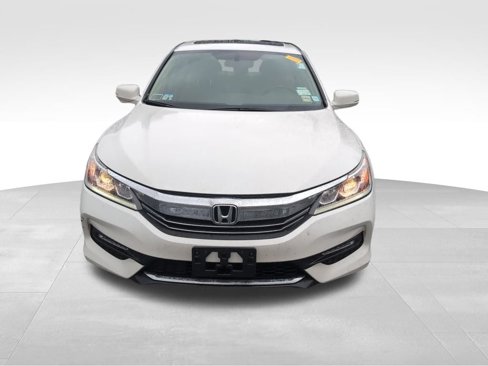 Used 2017 Honda Accord EX-L image 3