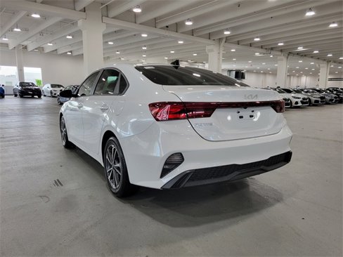 Used 2023 Kia Forte LXS image 12