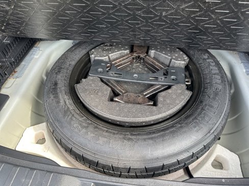 Used 2020 Toyota RAV4 XLE image 42