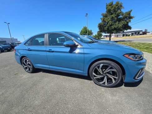 New 2025 Volkswagen Jetta SEL image 3
