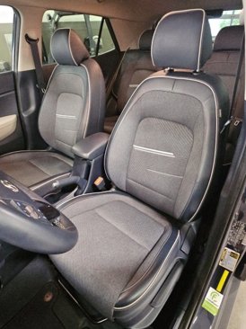 Used 2021 Hyundai Venue image 22