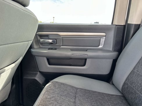 Used 2018 RAM 1500 Big Horn image 15