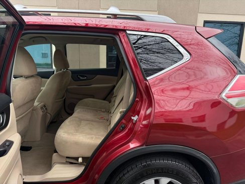Used 2014 Nissan Rogue SV w/ SV Family Package image 18