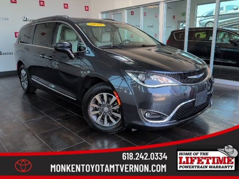 Used 2020 Chrysler Pacifica Touring-L Plus image 1
