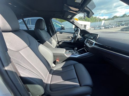 Used 2021 BMW 330i Sedan w/ Premium Package image 28