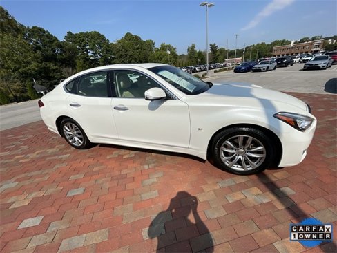 Used 2016 INFINITI Q70 3.7 w/ Technology Package image 38
