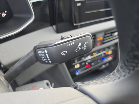 New 2025 Volkswagen Jetta Sport image 31