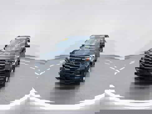 Used 2022 Ford Explorer XLT image 6