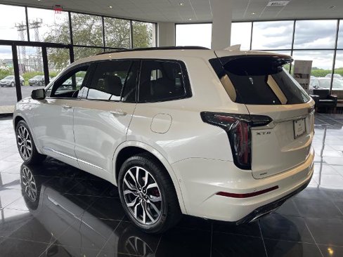 Certified 2022 Cadillac XT6 Sport w/ Technology Package image 4
