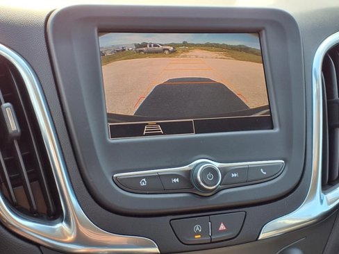 Used 2022 Chevrolet Equinox LT image 10