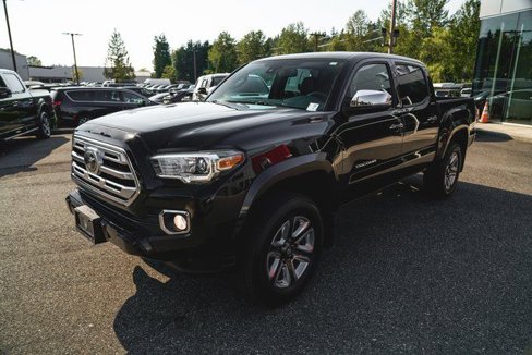 Used 2019 Toyota Tacoma Limited image 12