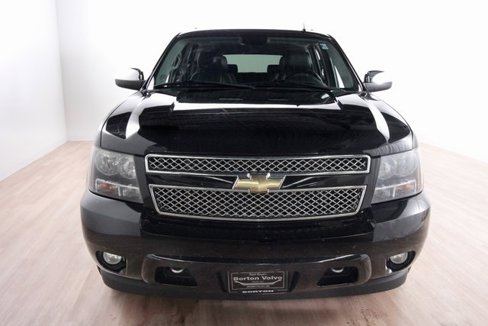Used 2011 Chevrolet Suburban LTZ image 2