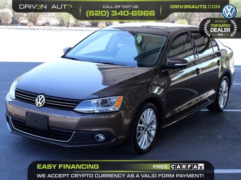 Used 2011 Volkswagen Jetta SEL image 3