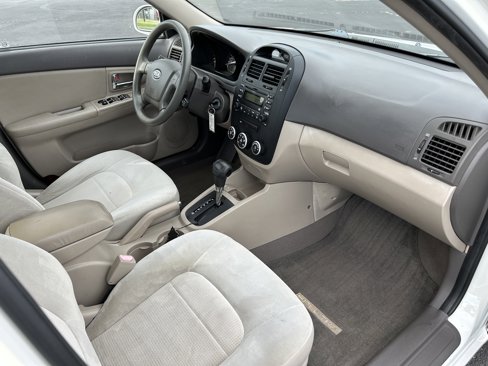 Used 2009 Kia Spectra EX image 27