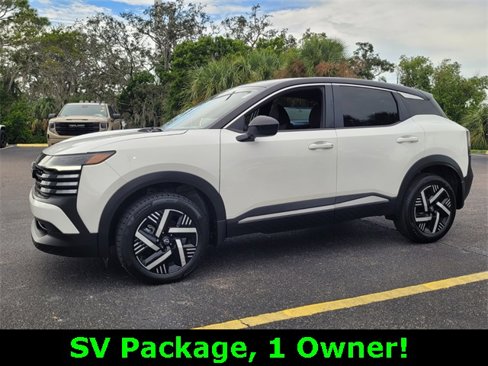 Used 2025 Nissan Kicks SV w/ Charging Package image 3