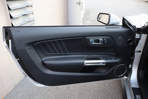 Used 2019 Ford Mustang Premium image 7