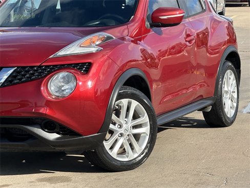 Used 2015 Nissan Juke S image 3