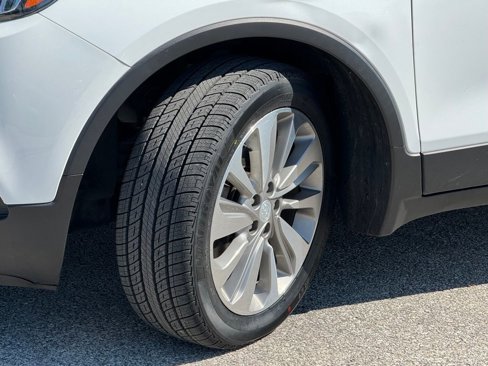 Used 2020 Buick Encore Preferred image 35