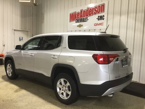 Used 2019 GMC Acadia SLE w/ LPO, Floor Liner Package image 3