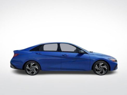 New 2025 Hyundai Elantra Sport image 29