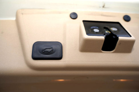 Used 2012 Buick Enclave Premium image 18