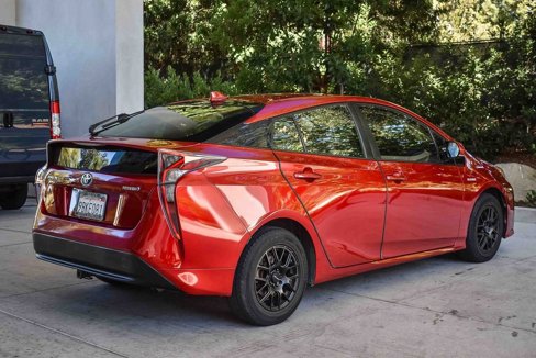 Used 2016 Toyota Prius Four image 6