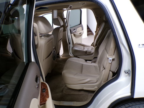 Used 2009 Chevrolet Tahoe LTZ image 12