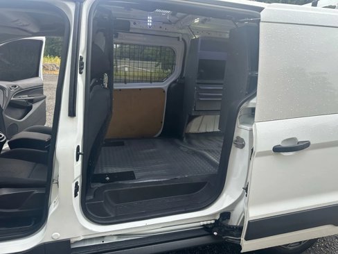 Used 2017 Ford Transit Connect XL image 27