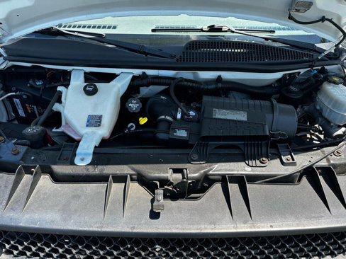 Used 2014 Chevrolet Express 2500 image 34
